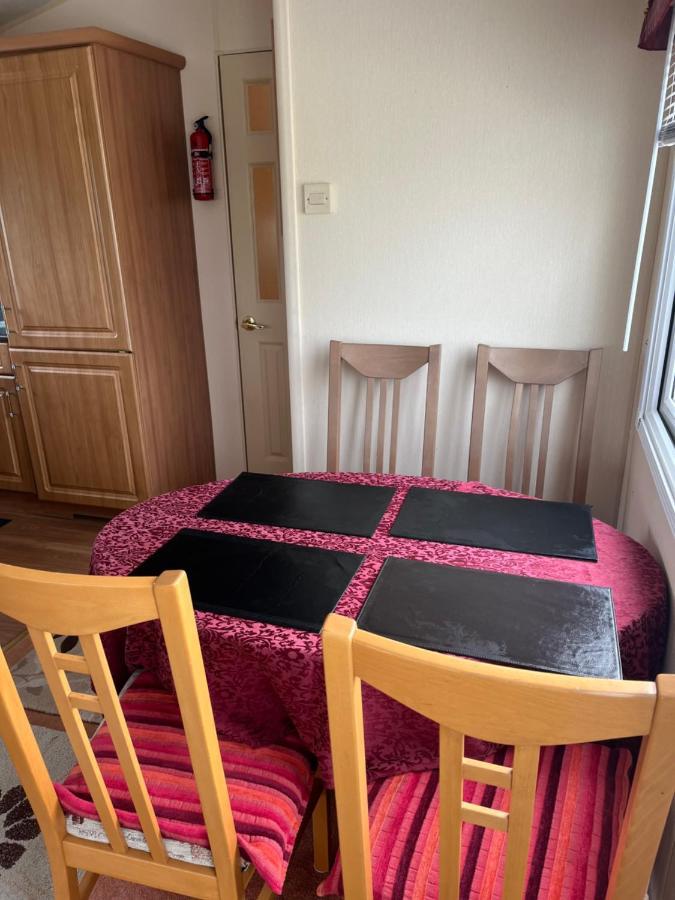 Seaside Chalet Villa Quilty Екстериор снимка